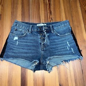 ZARA JEAN SHORTS SIZE 6 BLUE GREAT CONDITION